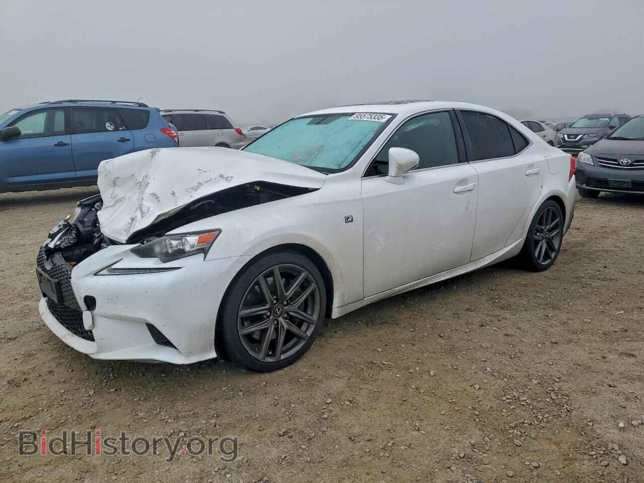 Photo JTHBA1D26G5014374 - LEXUS IS 2016