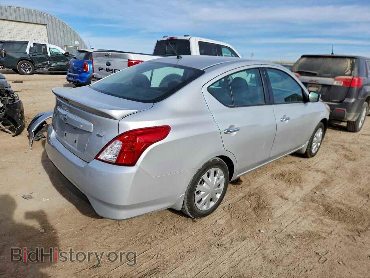 2019 NISSAN VERSA - VIN: 3N1CN7AP2KL838655 - Фото 3