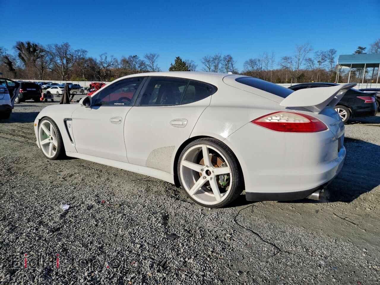 2011 PORSCHE PANAMERA - VIN: WP0AA2A74BL010315 - Фото 2