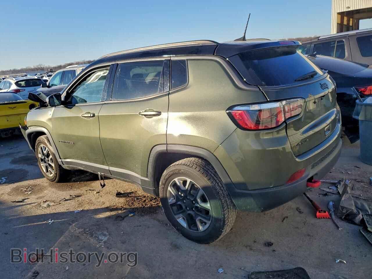 2018 JEEP COMPASS - VIN: 3C4NJDDB3JT210537 - Фото 2