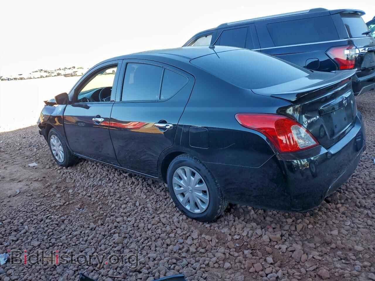 2019 NISSAN VERSA - VIN: 3N1CN7AP3KL877822 - Фото 2