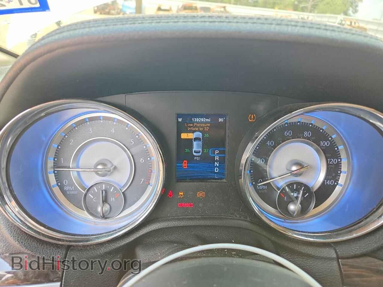2014 CHRYSLER 300 - VIN: 2C3CCAAG0EH200700 - Photo 9