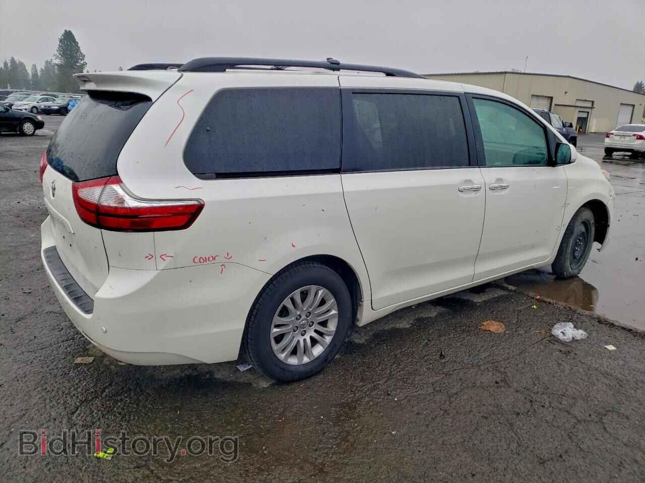 2017 TOYOTA All Models - VIN: 5TDYZ3DC2HS860084 - Фото 3