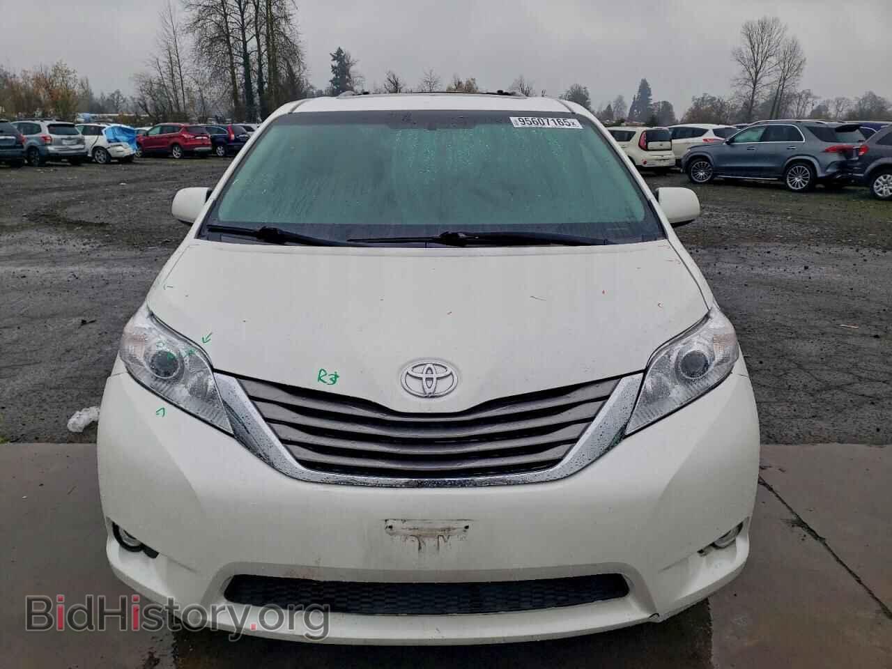 2017 TOYOTA All Models - VIN: 5TDYZ3DC2HS860084 - Фото 5