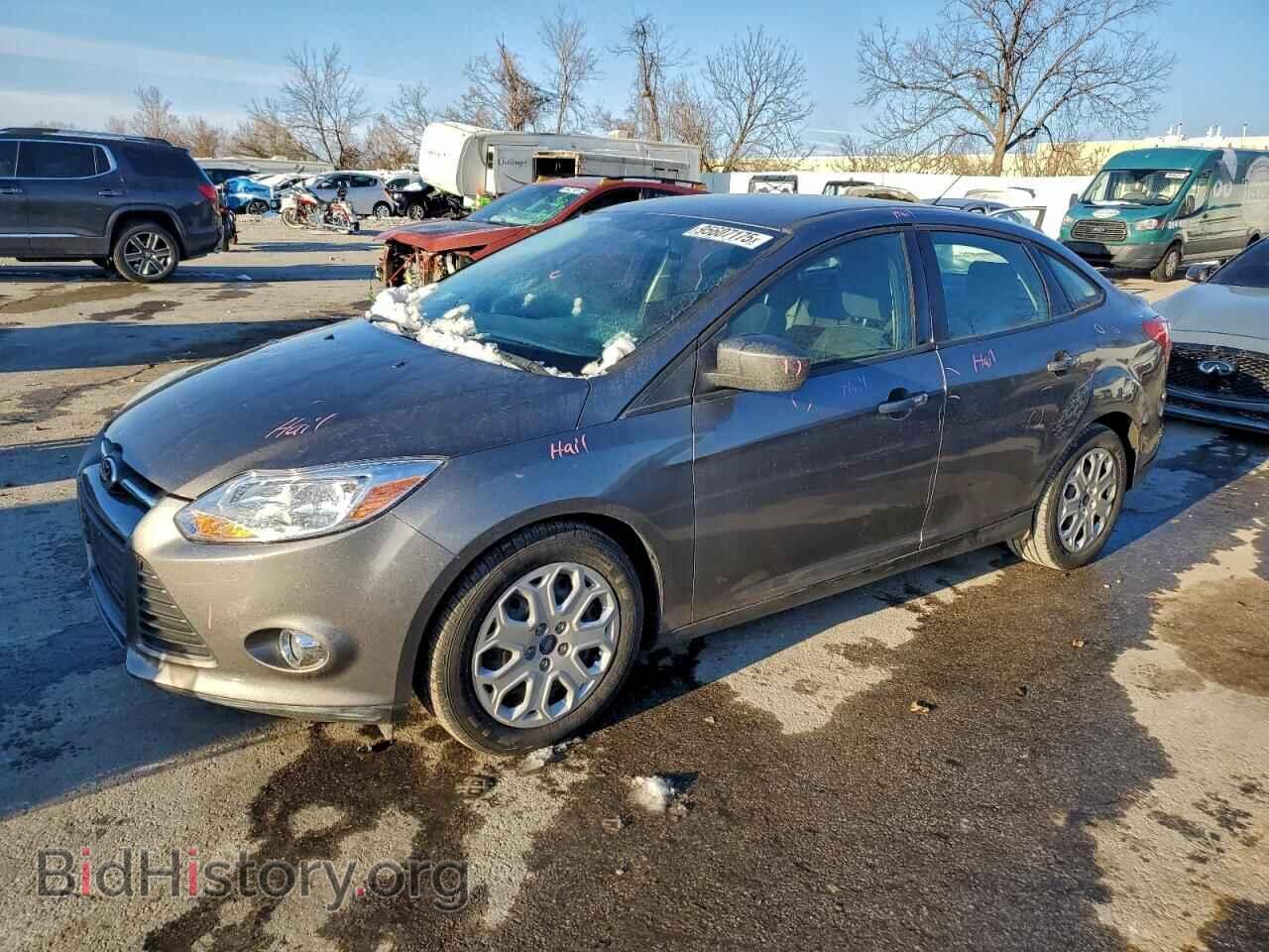 Photo 1FAHP3F24CL395690 - FORD FOCUS 2012