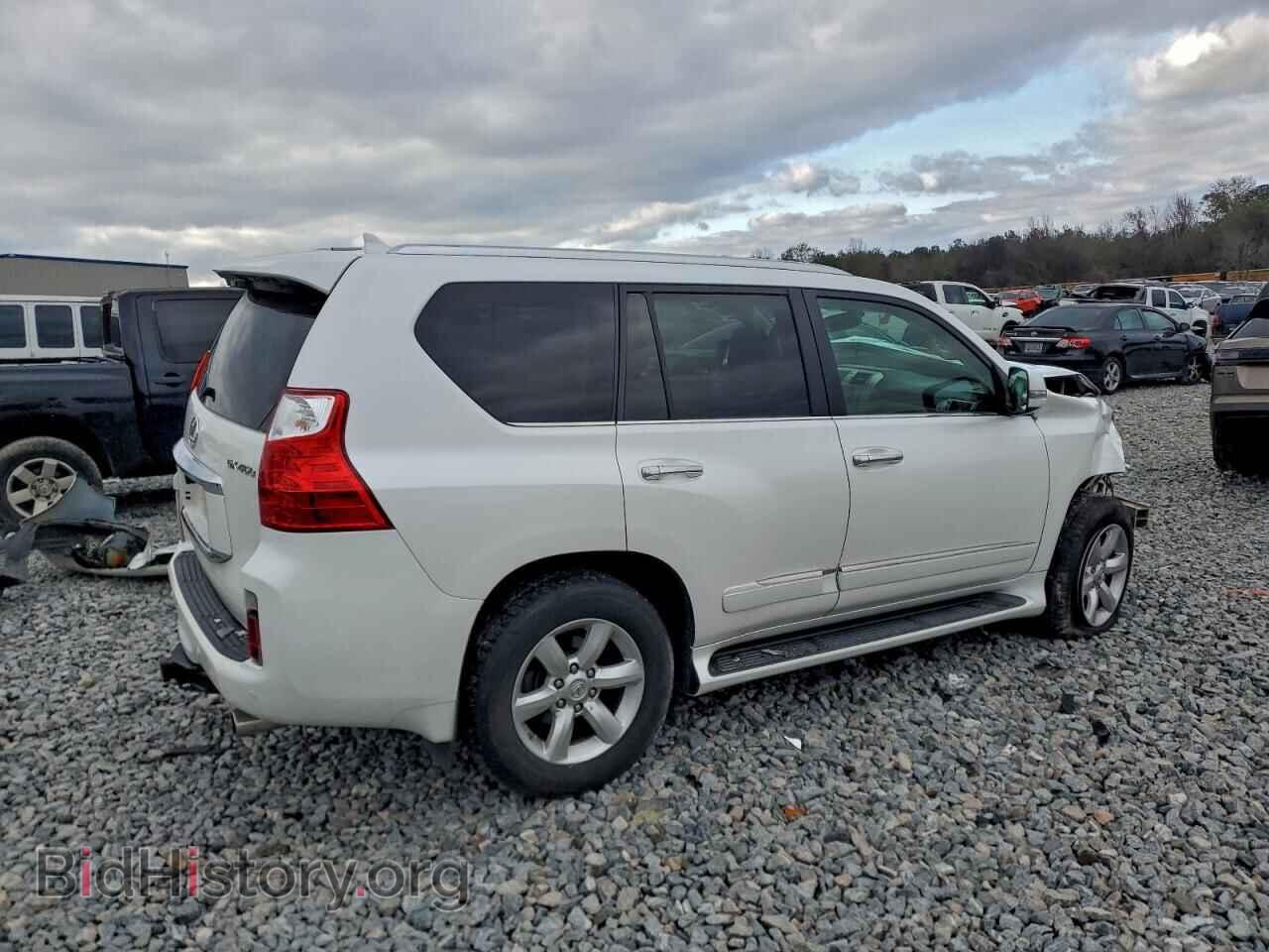 2012 LEXUS GX - VIN: JTJBM7FX1C5042837 - Photo 3
