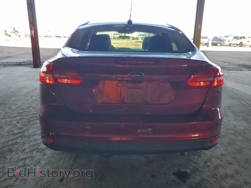 2017 Ford FOCUS (VIN 1FADP3H29HL237493) — photo 6 of 13