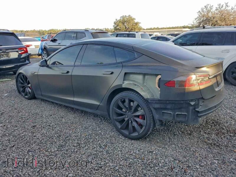 2016 Tesla MODEL S (VIN 5YJSA1E49GF125792) — фото 2 из 13