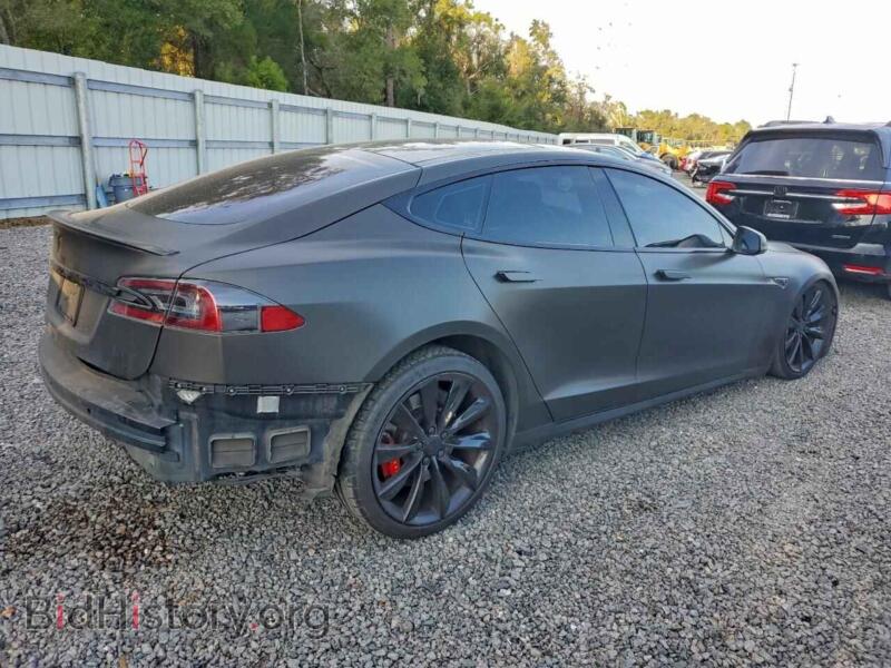 2016 Tesla MODEL S (VIN 5YJSA1E49GF125792) — фото 3 из 13