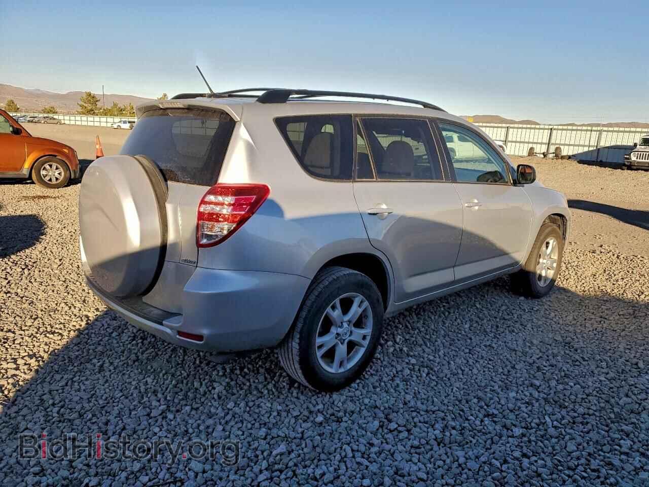 2011 TOYOTA RAV4 - VIN: 2T3BF4DV9BW164110 - Фото 3