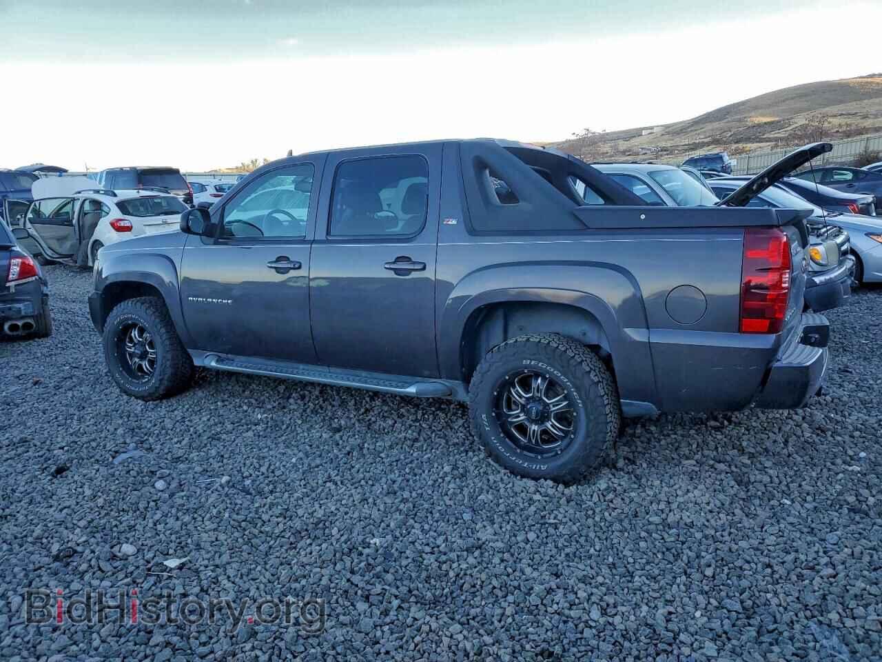 2010 CHEVROLET AVALANCHE - VIN: 3GNVKFE0XAG274886 - Фото 2