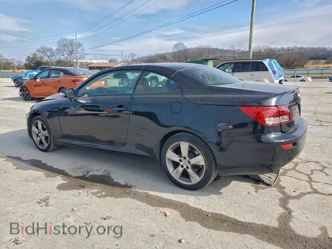 2011 LEXUS IS - VIN: JTHFF2C21B2520764 - Photo 2