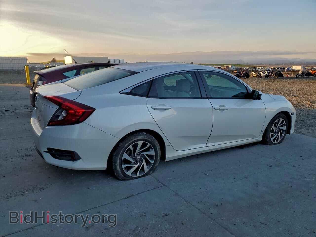 2016 HONDA CIVIC - VIN: 19XFC2F7XGE200211 - Фото 3