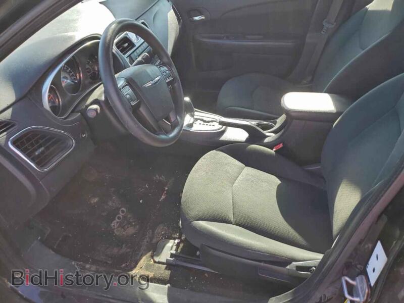 2012 Chrysler 200 (VIN 1C3CCBAB8CN117532) — photo 7 of 12