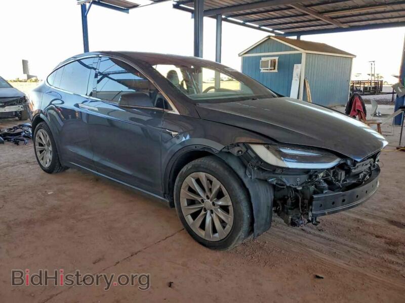 2016 Tesla MODEL X (VIN 5YJXCBE24GF027838) — photo 4 of 16