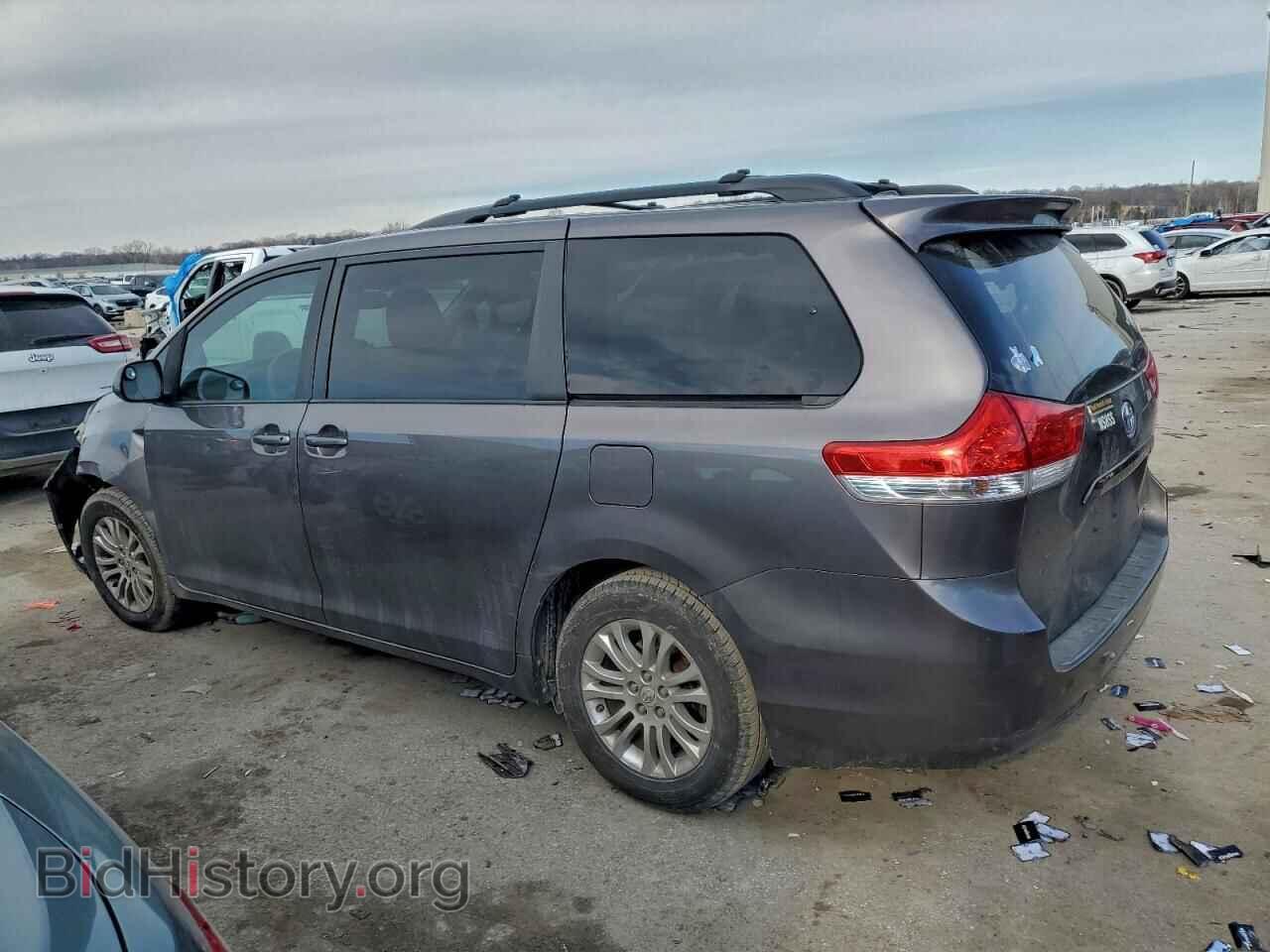 2011 TOYOTA All Models - VIN: 5TDYK3DC9BS039110 - Фото 2