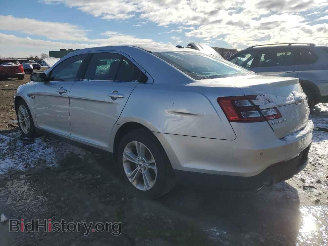 2015 FORD TAURUS - VIN: 1FAHP2H86FG104096 - Фото 2