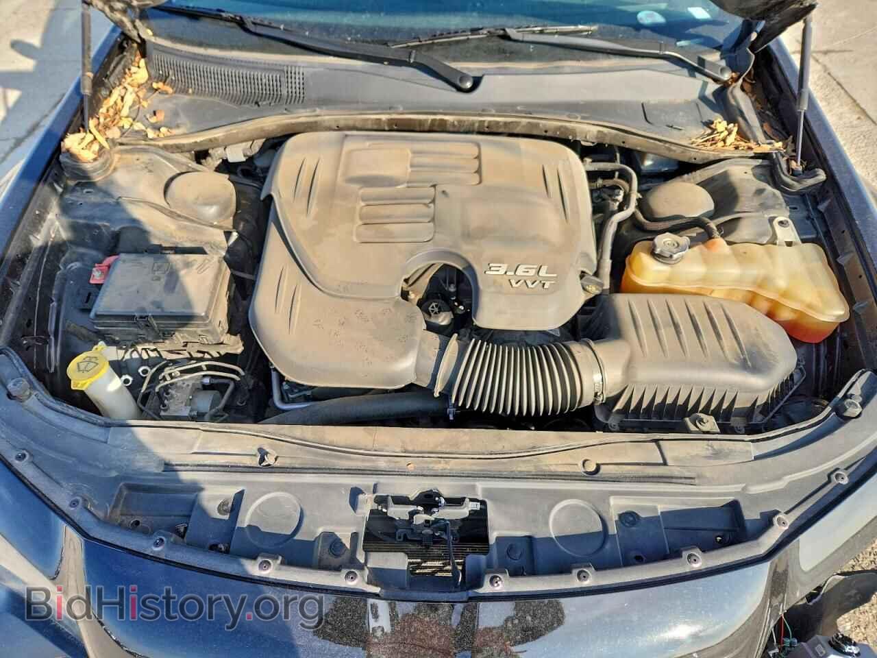 2019 CHRYSLER 300 - VIN: 2C3CCAAG7KH690645 - Фото 11