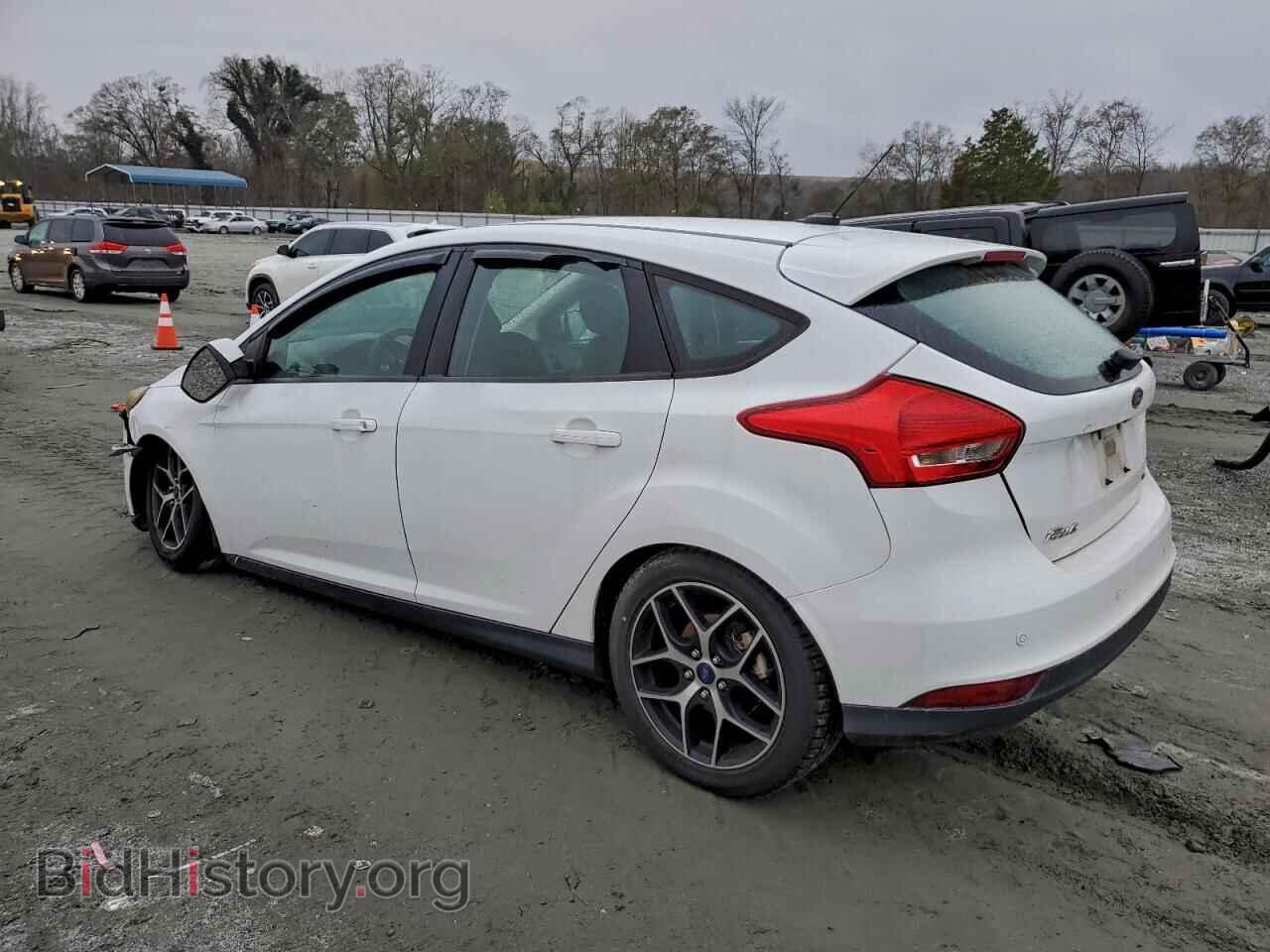2017 FORD FOCUS - VIN: 1FADP3M2XHL337172 - Фото 2