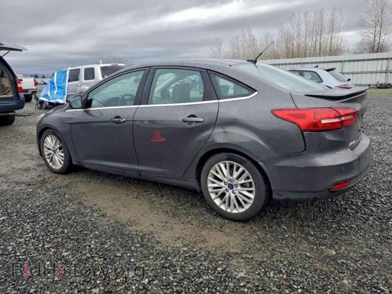 2016 Ford FOCUS (VIN 1FADP3J26GL325085) — фото 2 из 12