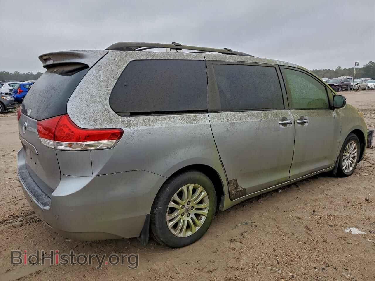 2011 TOYOTA All Models - VIN: 5TDYK3DC8BS170738 - Фото 3
