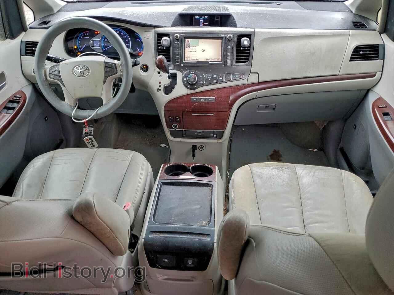 2011 TOYOTA All Models - VIN: 5TDYK3DC8BS170738 - Фото 8