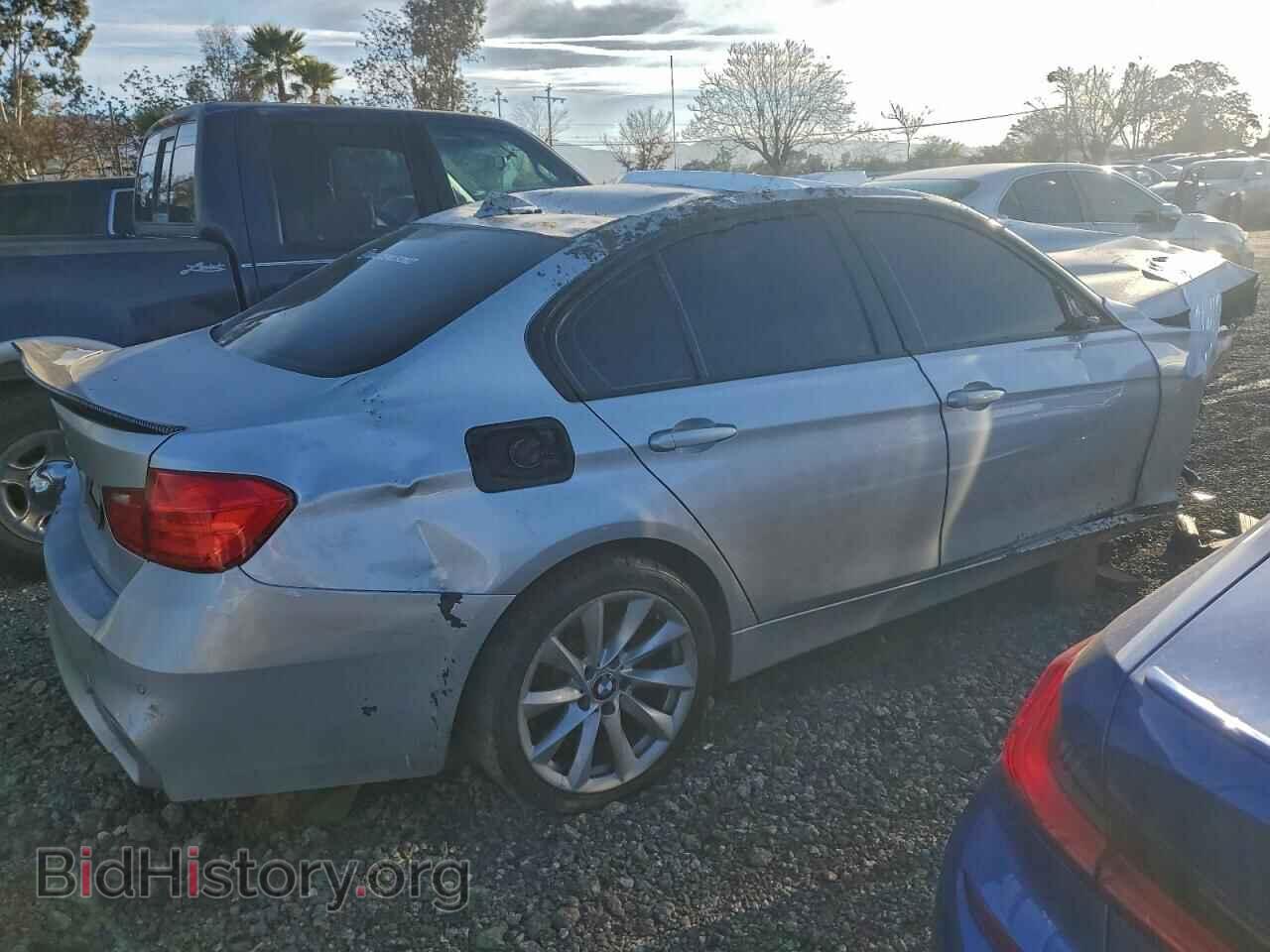 2013 BMW 3 SERIES - VIN: WBA3A5C55DF602391 - Фото 3