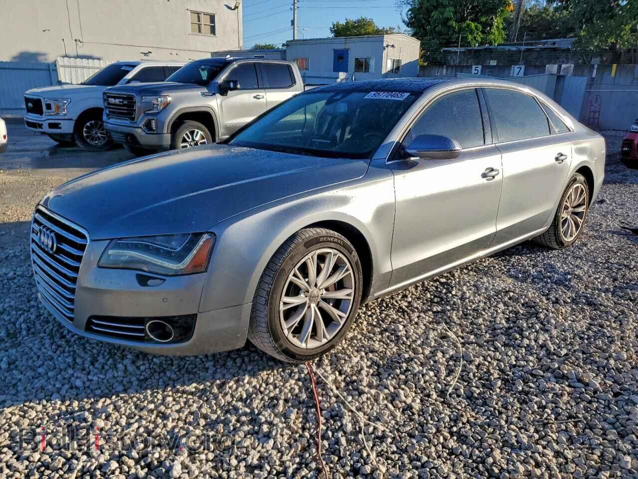 Фотография WAURGAFD1DN007094 - AUDI A8 2013