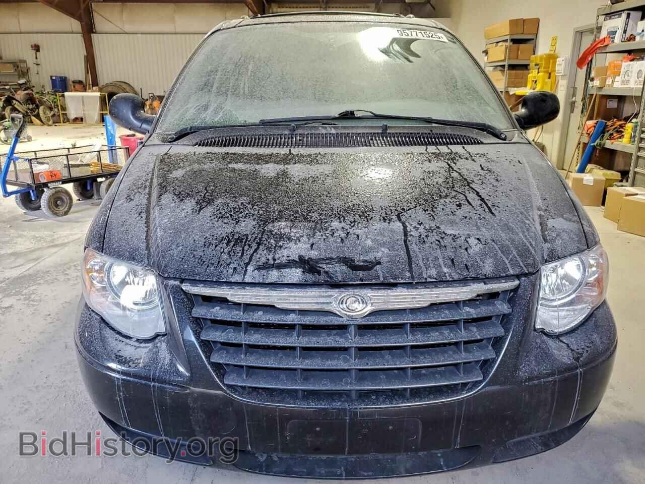 2006 CHRYSLER MINIVAN - VIN: 2A4GP44R46R724745 - Фото 5