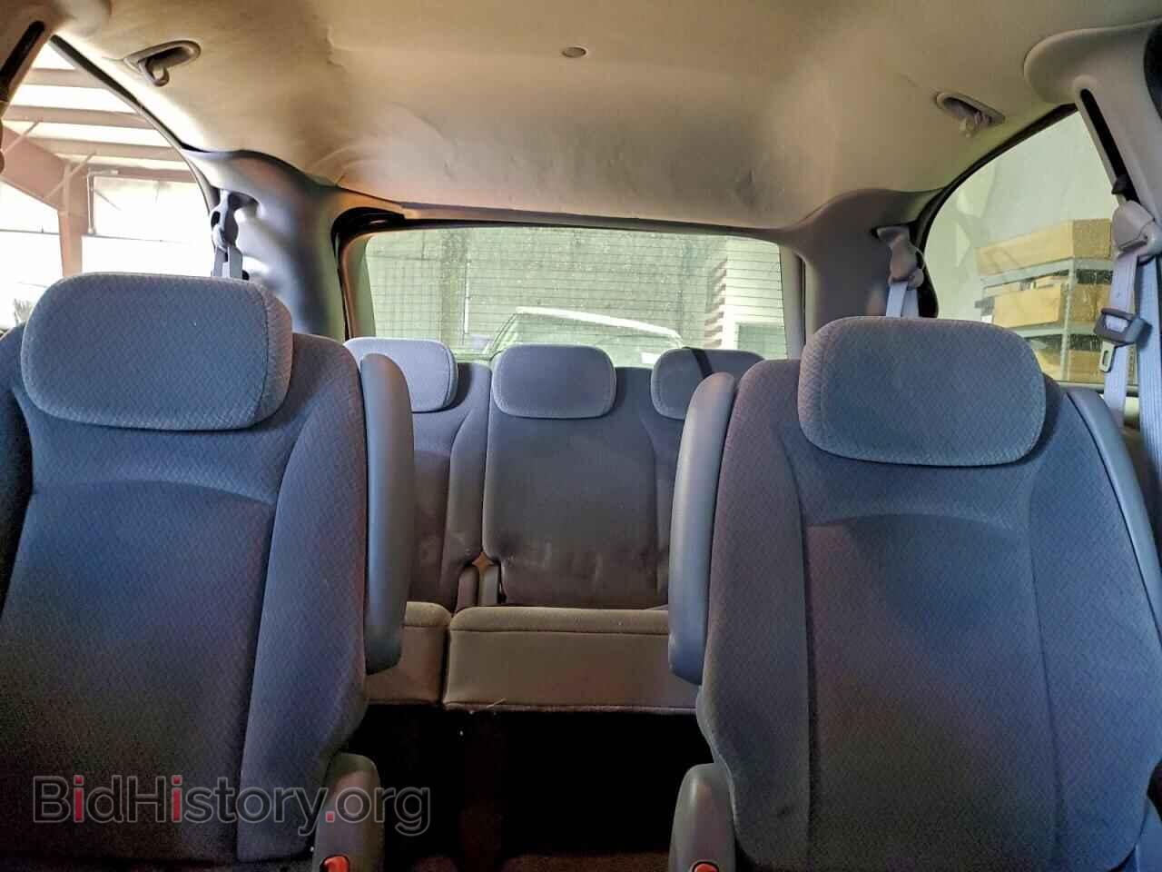 2006 CHRYSLER MINIVAN - VIN: 2A4GP44R46R724745 - Фото 10