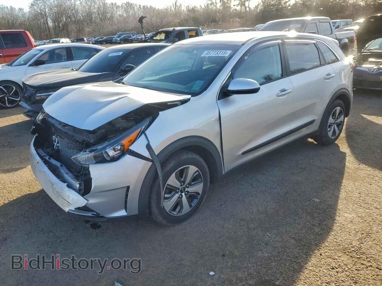 Фотография KNDCB3LC8H5064672 - KIA NIRO 2017