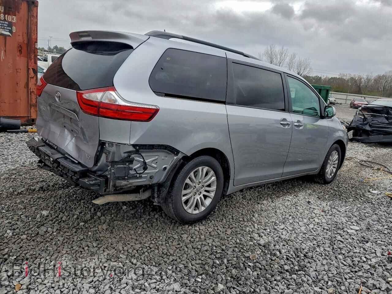 2017 TOYOTA All Models - VIN: 5TDYZ3DC0HS793971 - Фото 3
