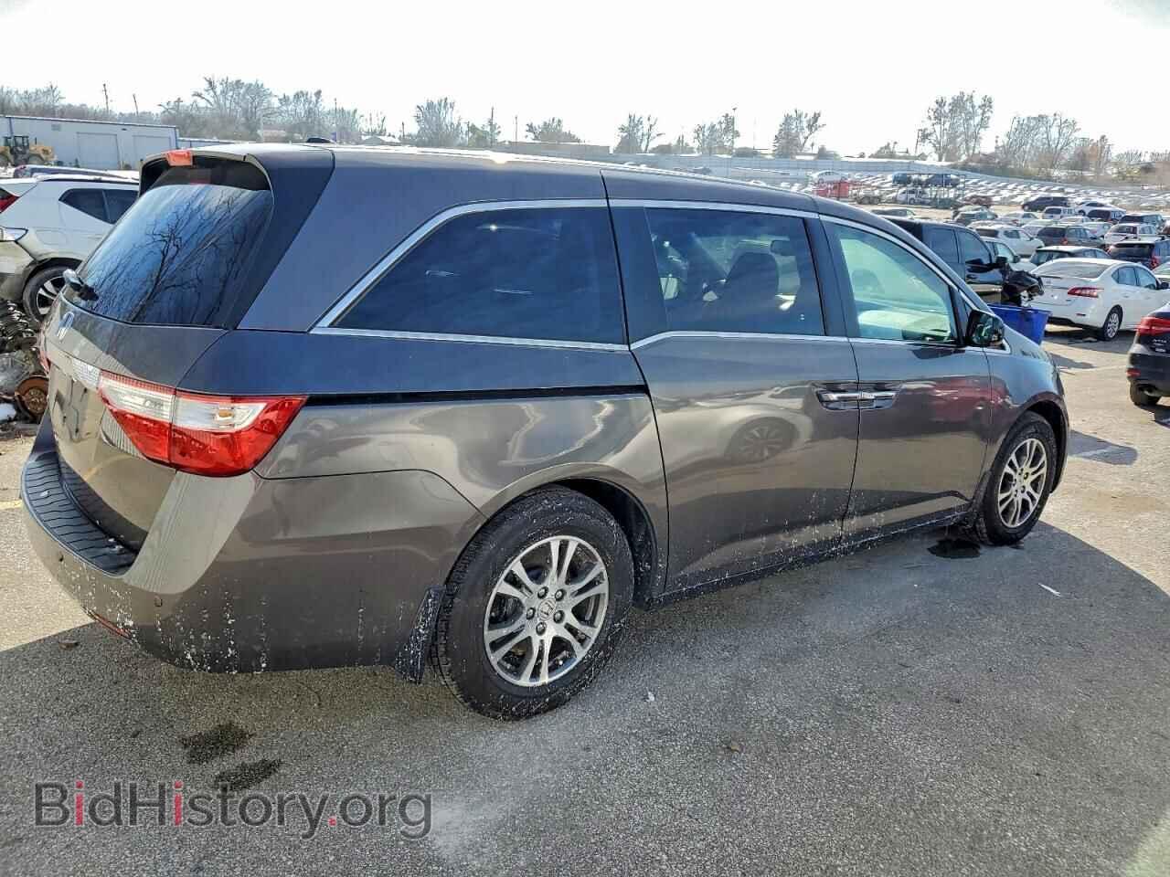 2011 HONDA All Models - VIN: 5FNRL5H67BB061323 - Photo 3