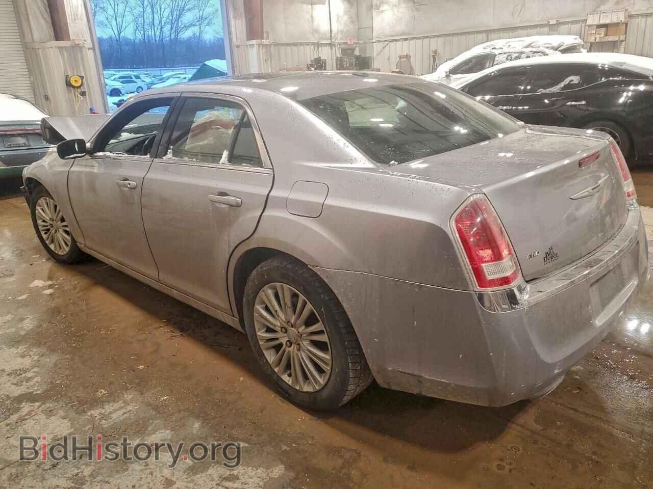2013 CHRYSLER 300 - VIN: 2C3CCARGXDH619107 - Фото 2