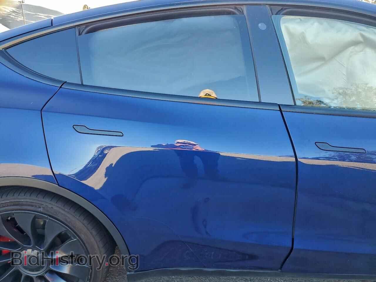 2022 TESLA MODEL Y - VIN: 7SAYGDEF8NF492937 - Фото 10