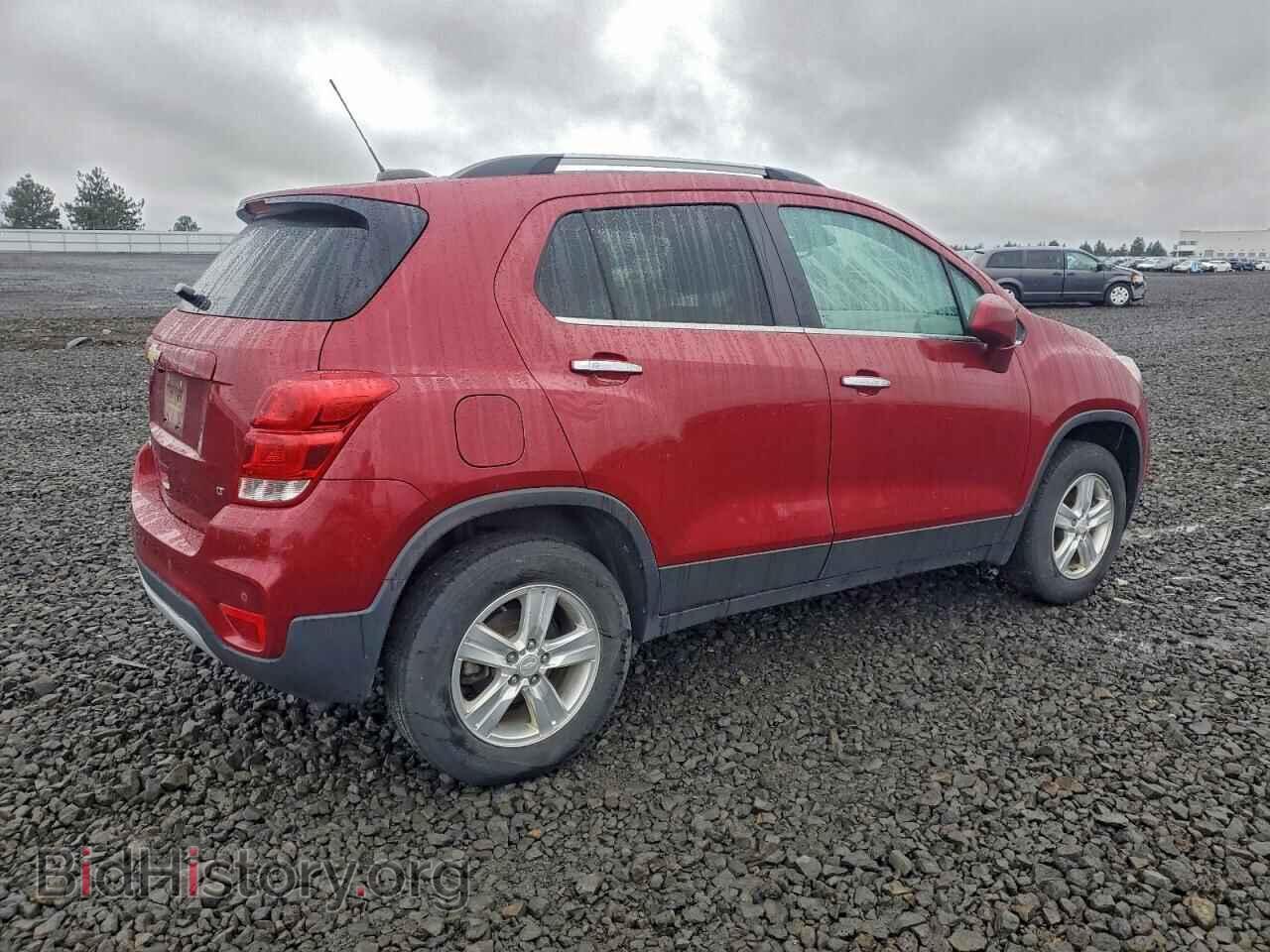 2018 CHEVROLET TRAX - VIN: 3GNCJPSB3JL413236 - Фото 3