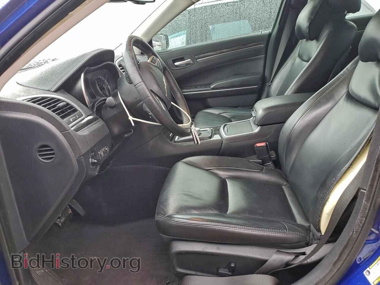 2019 CHRYSLER 300 - VIN: 2C3CCAAG4KH517178 - Фото 7