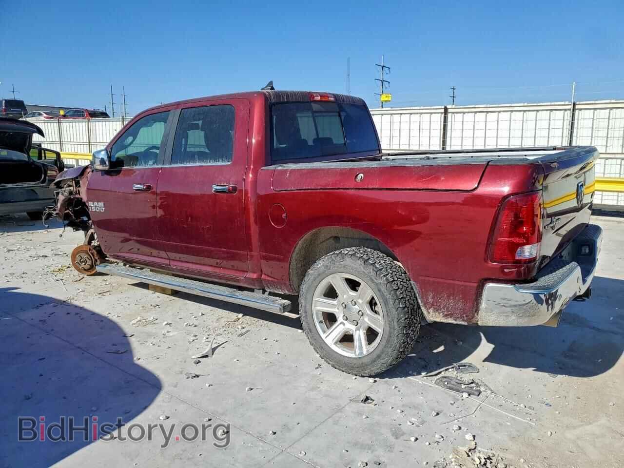 2018 RAM 1500 - VIN: 1C6RR7LT0JS242652 - Photo 2