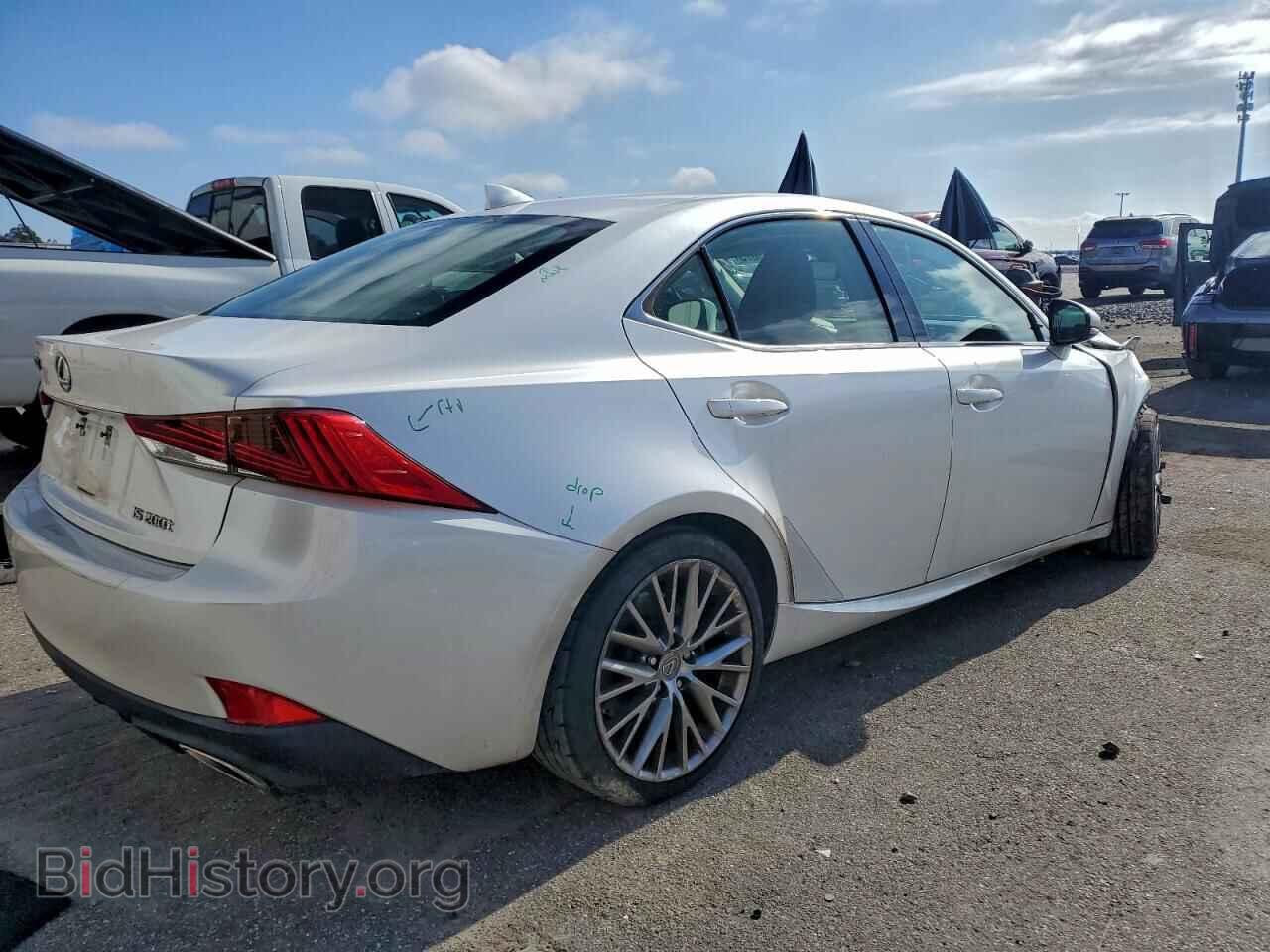 2017 LEXUS IS - VIN: JTHBA1D20H5042818 - Photo 3