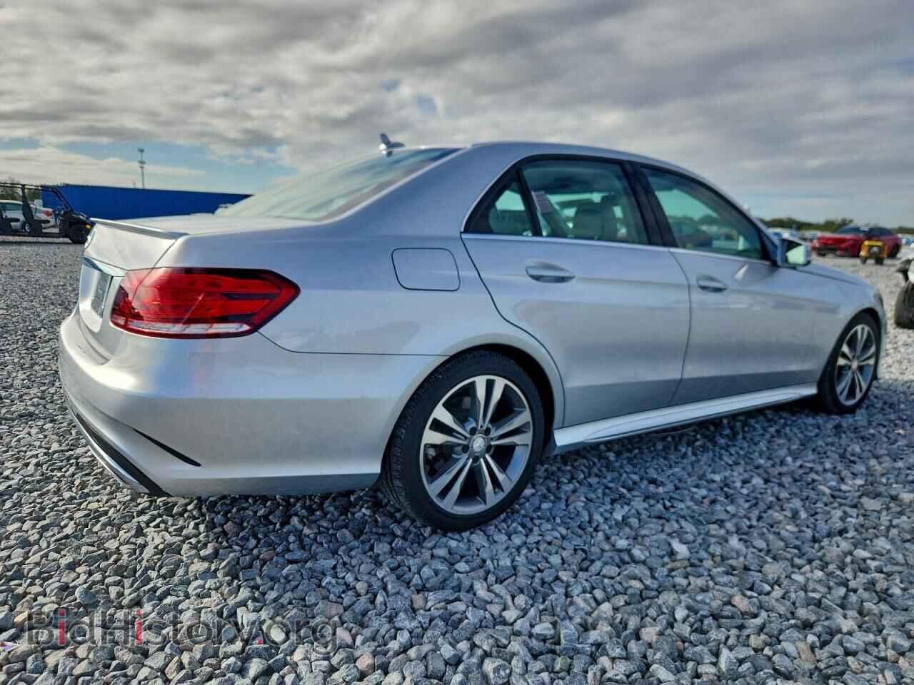 2014 MERCEDES-BENZ E-CLASS - VIN: WDDHF5KB7EA893420 - Фото 3