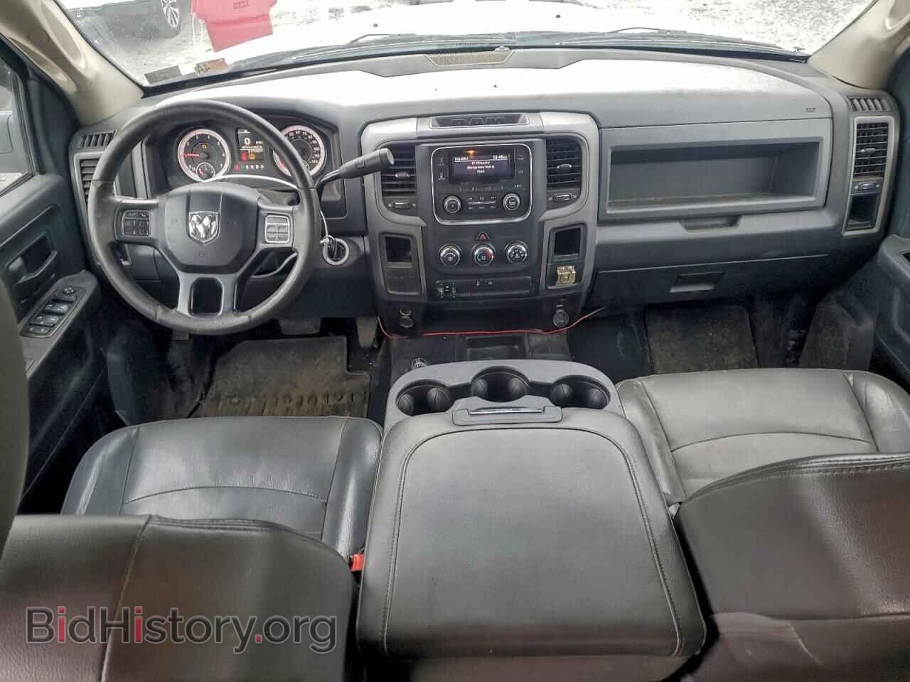 2018 RAM All Models - VIN: 3C6UR5CJXJG279194 - Photo 8