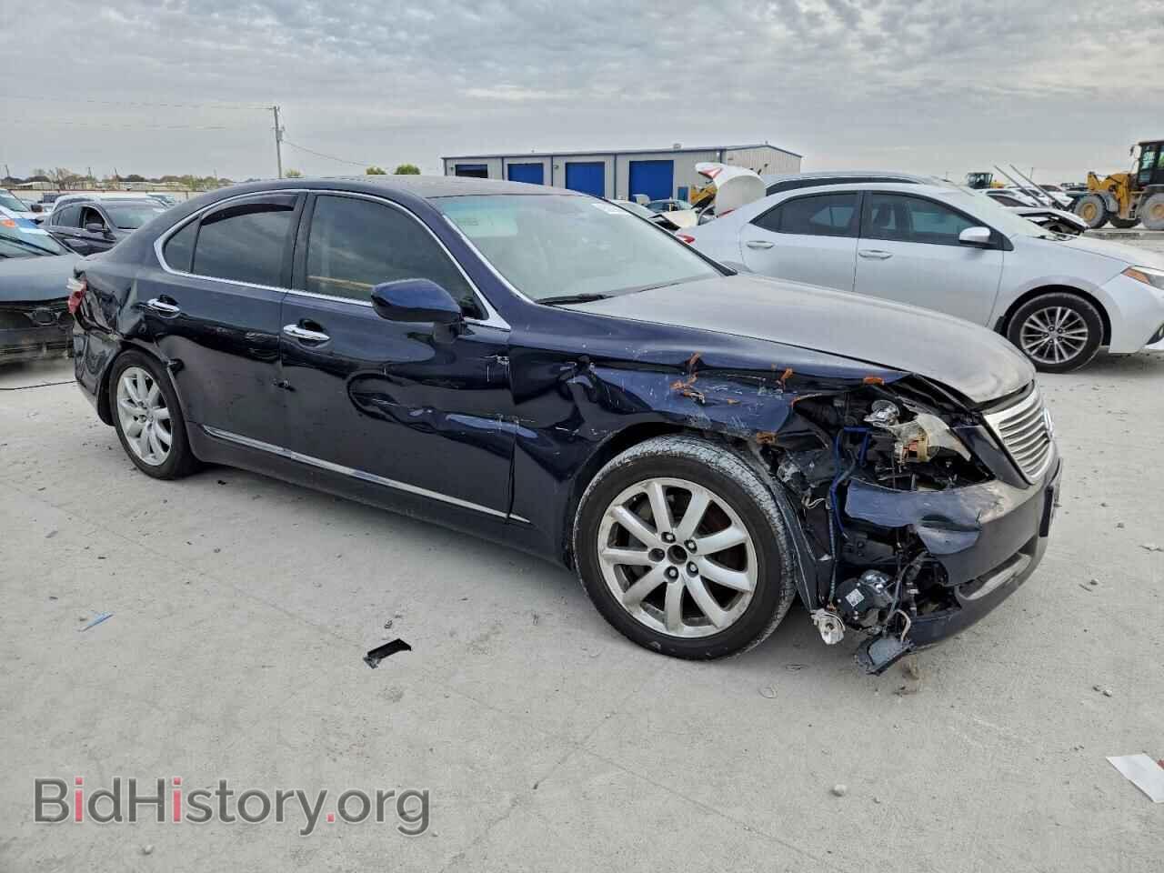 2008 LEXUS LS460 - VIN: JTHBL46F385060726 - Photo 4