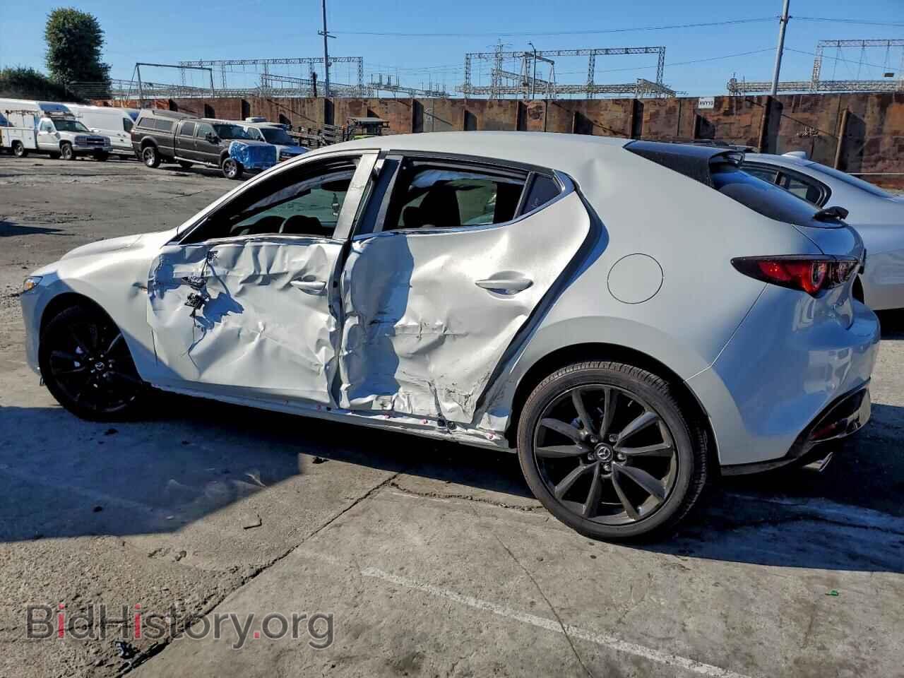2025 MAZDA 3 SELECT S - VIN: JM1BPAKM3S1784780 - Photo 2
