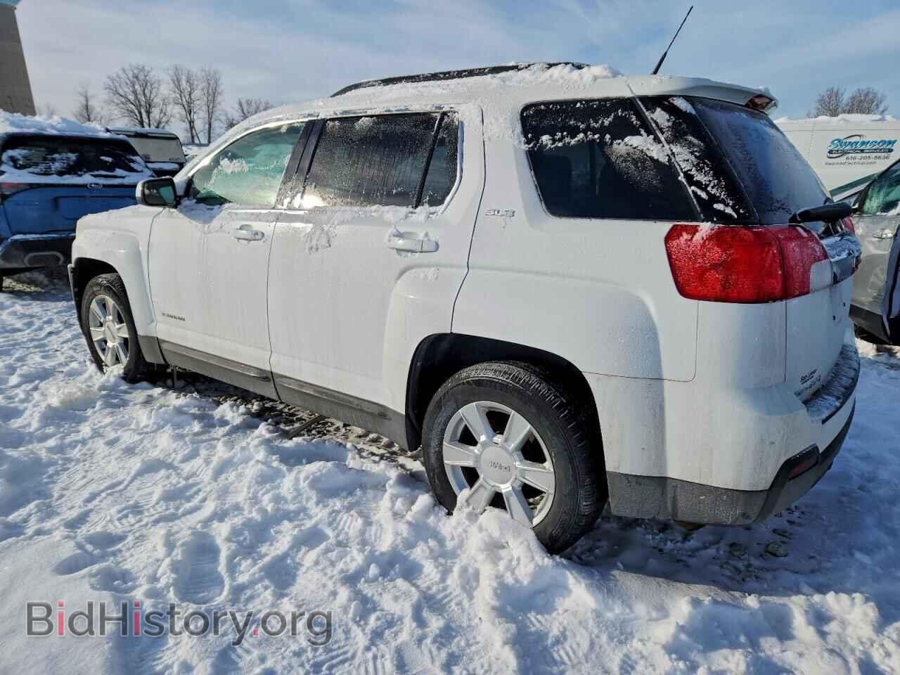 2011 GMC TERRAIN - VIN: 2CTALSEC5B6212840 - Photo 2