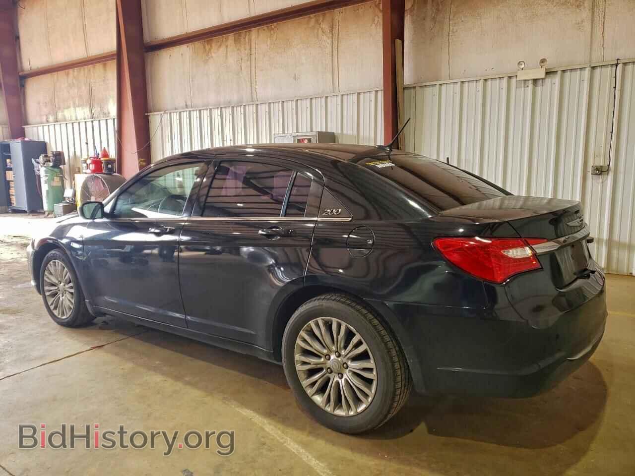 2013 CHRYSLER 200 - VIN: 1C3CCBAB4DN671684 - Фото 2