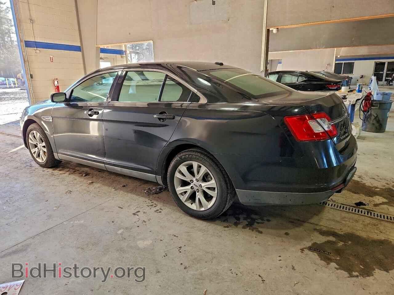 2010 FORD TAURUS - VIN: 1FAHP2HW8AG155607 - Photo 2
