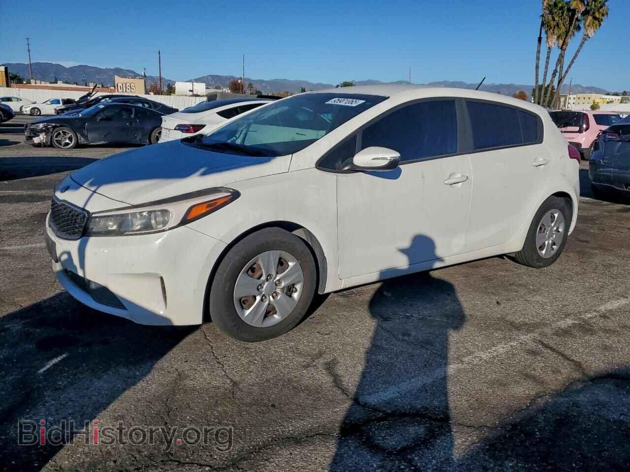 Фотография KNAFK5A85J5772985 - KIA FORTE 2018
