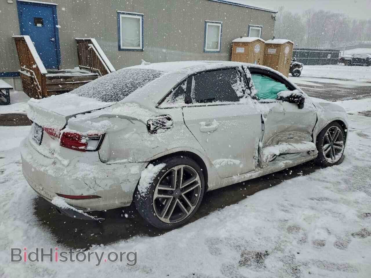 2018 AUDI A3 - VIN: WAUB8GFF1J1007442 - Фото 3