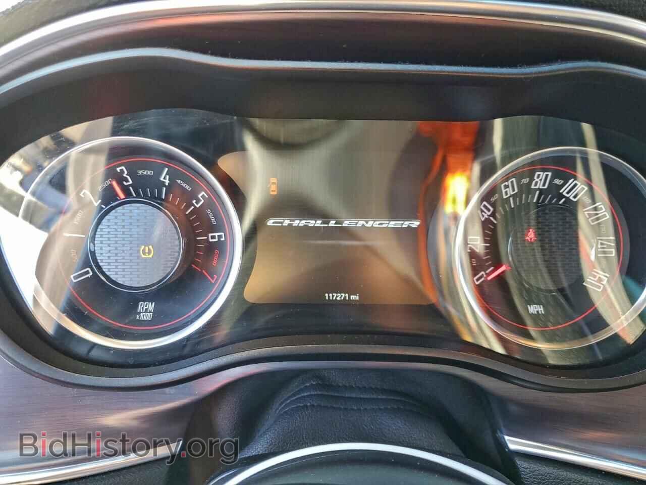 2017 DODGE CHALLENGER - VIN: 2C3CDZAG5HH555345 - Фото 9