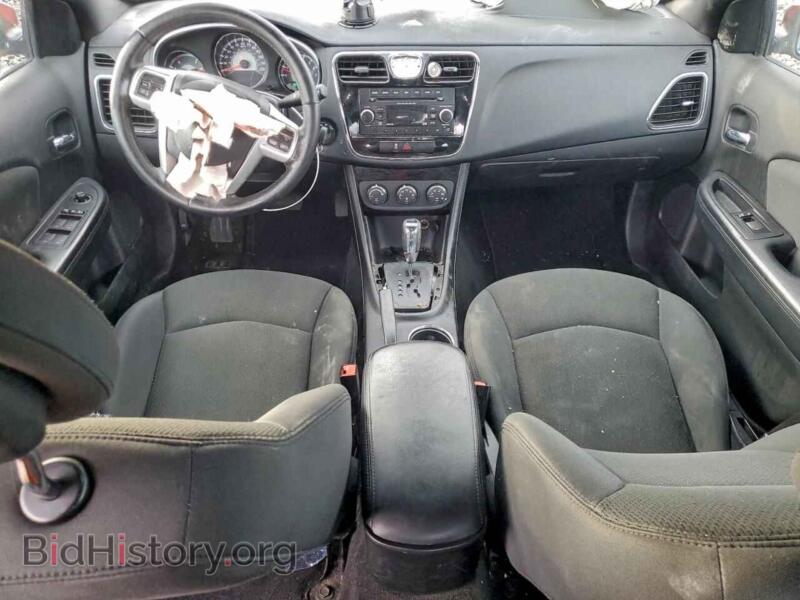 2012 Chrysler 200 (VIN 1C3CCBBB0CN138826) — фото 8 из 14